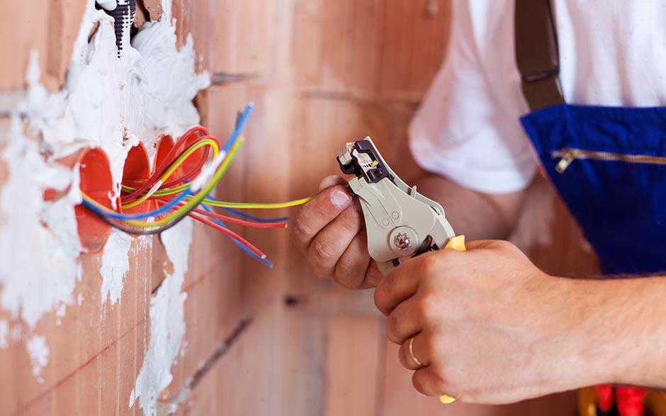 travail électricien Compiègne